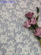 Warna Beige 3D Floral Corded Lace Fabric Polyester Cotton Cording Benang