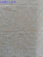 Abu-abu 100% Nylon Eyelash Scallop Lace 3D Floral Lace Fabric