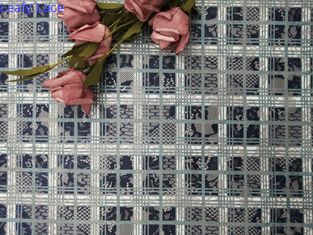 Kain Gaun Malam Pesta Berwarna Bunga Motif Bunga