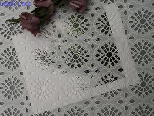 Kain Katun Pemotong Laser Eyelet Mesh Untuk Gaun Wanita