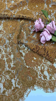Warna coklat Chenille benang bunga Scalloped Edge renda kain By The Yard gaun untuk wanita gaun