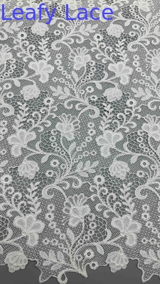 Full Width Chemical Embroidery Fabric In White Floral Patterns Corded Textures Untuk Pakaian Wanita Mode