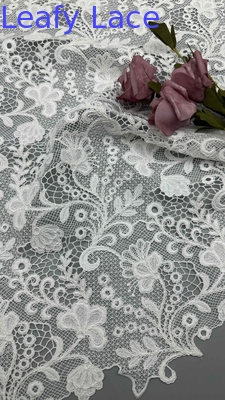 Full Width Chemical Embroidery Fabric In White Floral Patterns Corded Textures Untuk Pakaian Wanita Mode