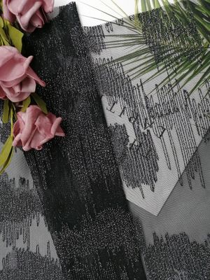 Kain Renda Bordir Garis Hitam Metalik Lurex Garis Geometris Perak