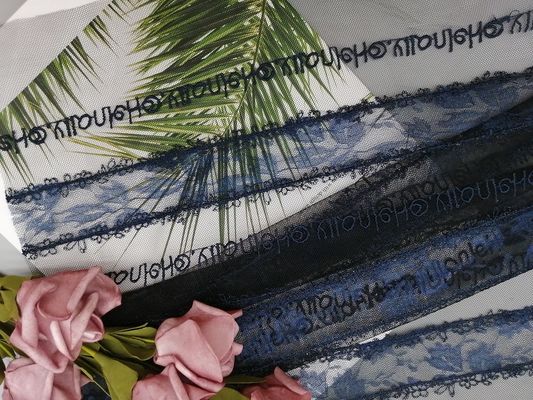 Kain Renda Crochet Huruf Angkatan Laut