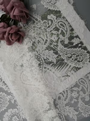 Kain Renda Pengantin Perancis Chantilly Paisley Putih Ringan