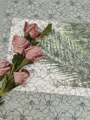 142 CM Seluruh Swiss Floral Polyester Lace Potong Perak Kontras Bordir