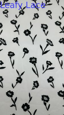 Warna Manis Renda Jaring Berkelompok Mawar Tradisional Kualitas Disesuaikan untuk Gaun Elegan